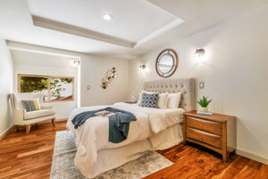 052_411 Hecker Pass Rd  