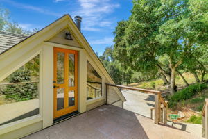 084_411 Hecker Pass Rd  