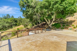 091_411 Hecker Pass Rd  