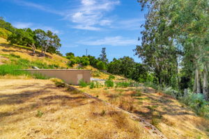 098_411 Hecker Pass Rd  