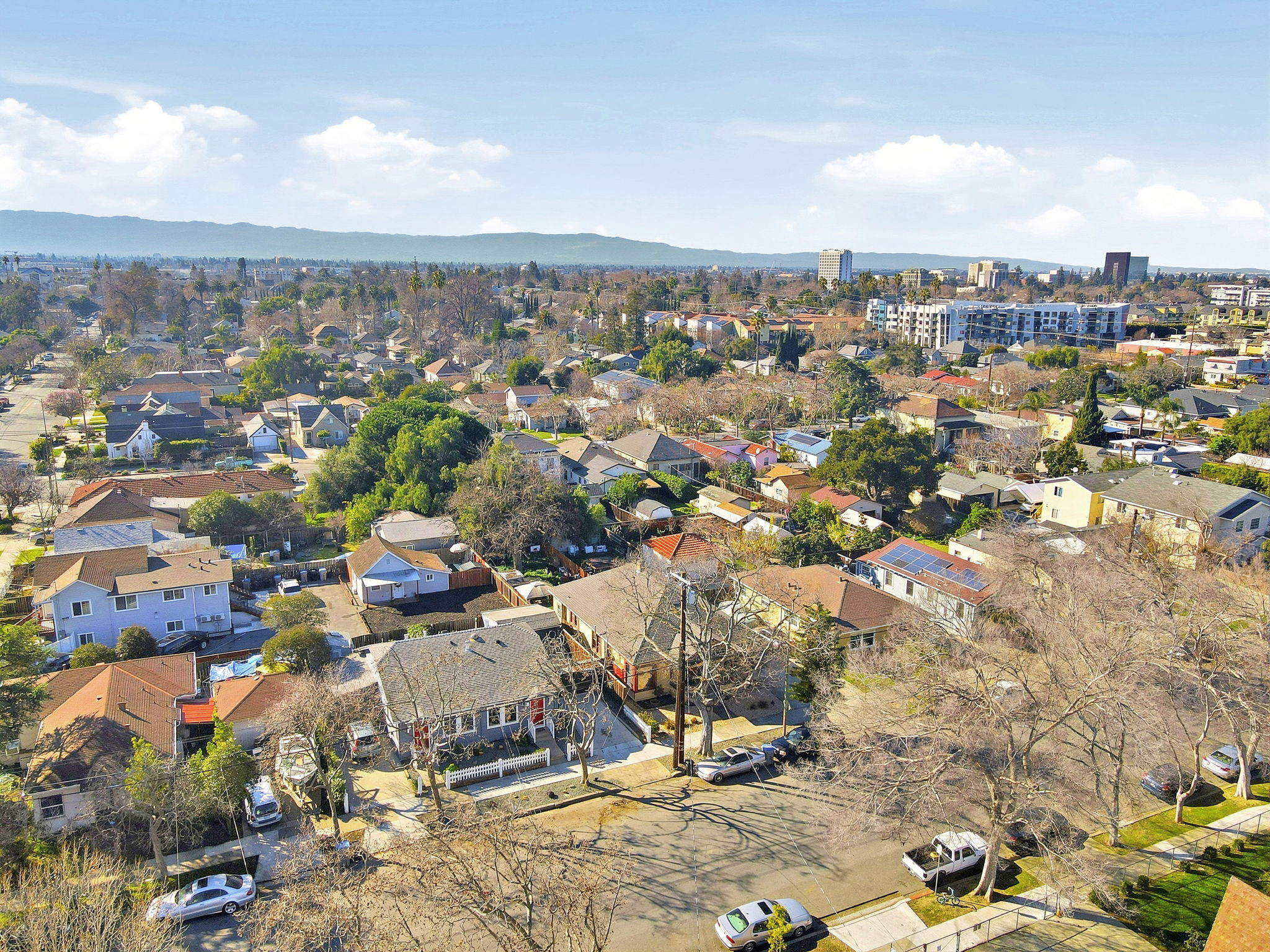 009_F8_AERIAL_411 N 9th St