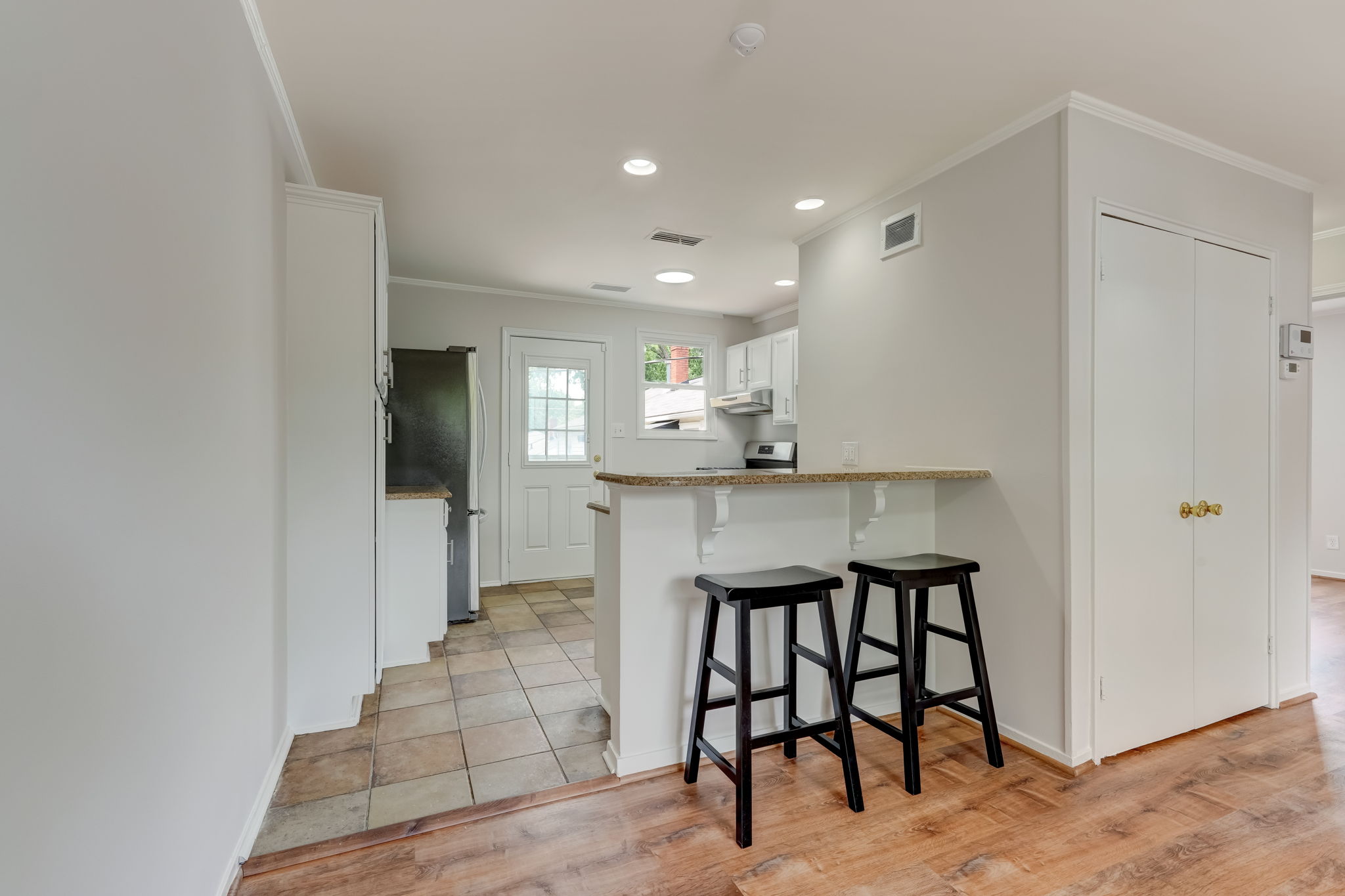 Kitchen - Dining