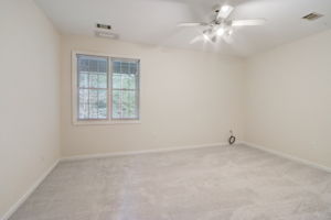 Presidential Dr -037