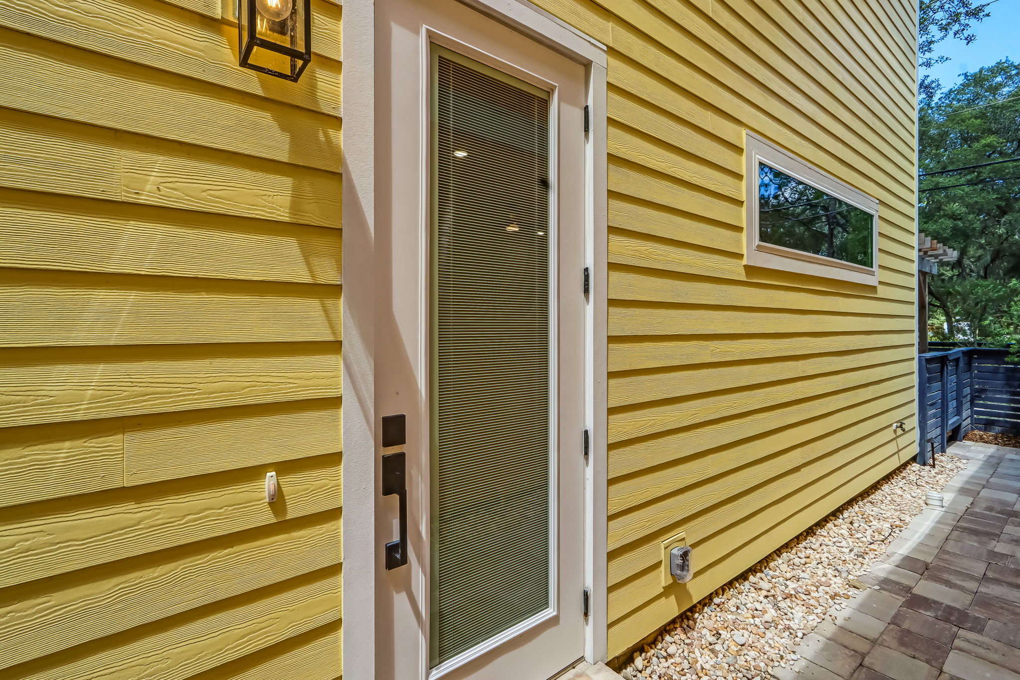 Front Entry Detail