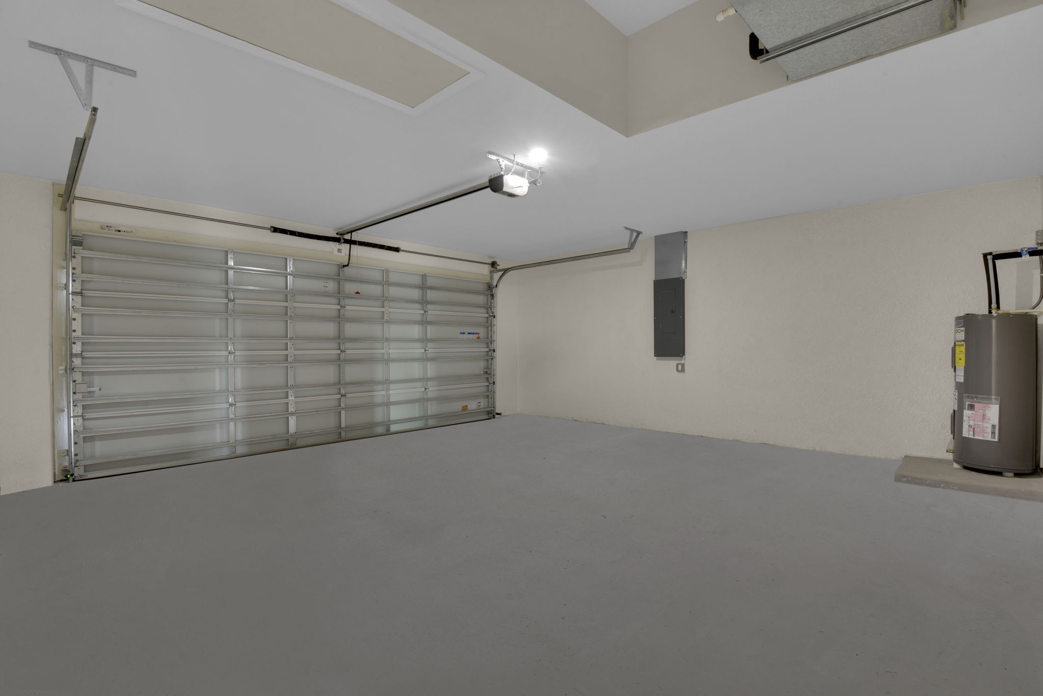 2-Car Garage