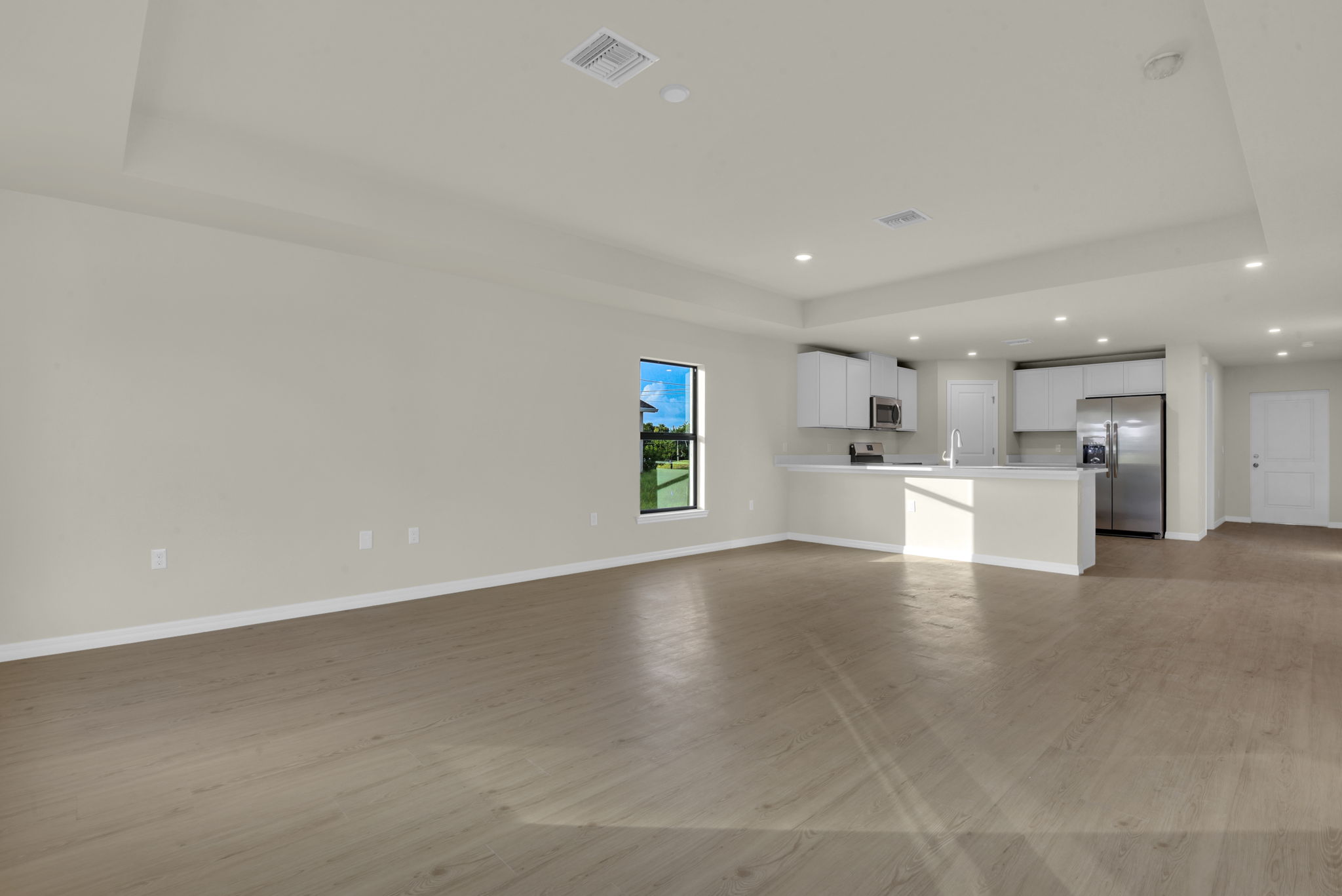 Tray Ceiling In Main Living Area