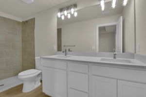 Master Bath w/ Dual Sink Vanity