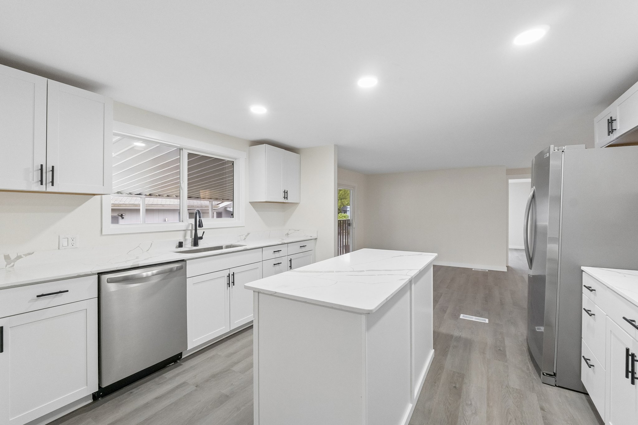 164th St SW 12-S2710-008.jpg