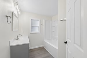 164th St SW 12-S2710-021.jpg