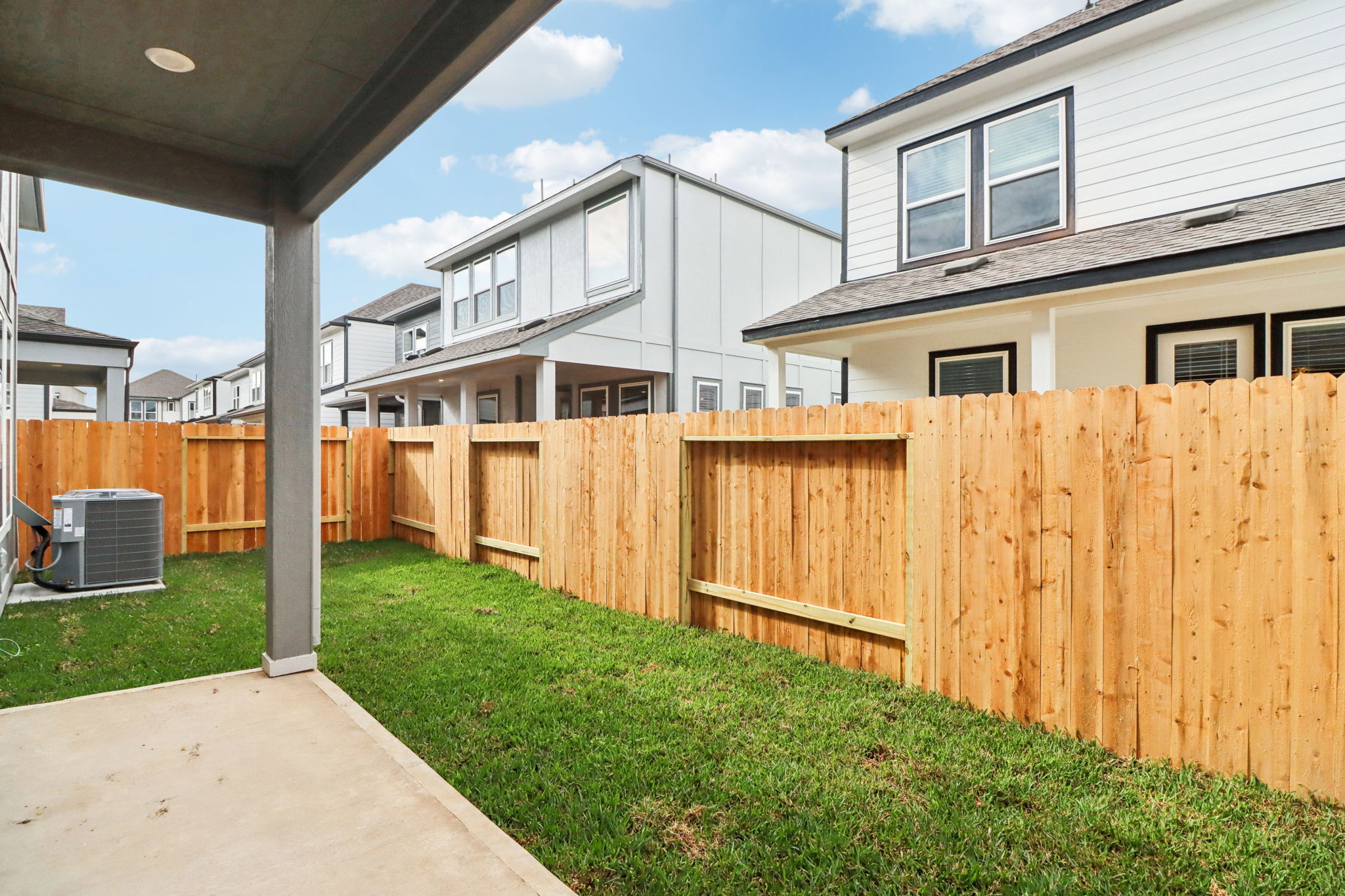 Houston - Spring Brook Village - 4111 Farm Hollow St, Houston, TX 77080 - 035