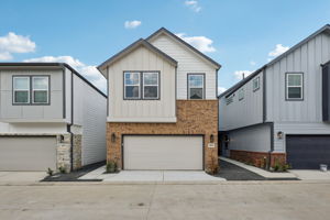 Houston - Spring Brook Village - 4111 Glowing Hearth Dr Houston TX 77080 - 001