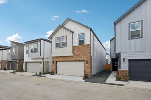 Houston - Spring Brook Village - 4111 Glowing Hearth Dr Houston TX 77080 - 003