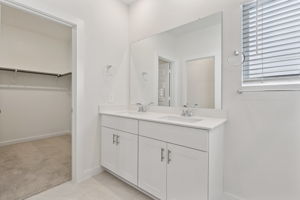 Houston - Spring Brook Village - 4111 Glowing Hearth Dr Houston TX 77080 - 015