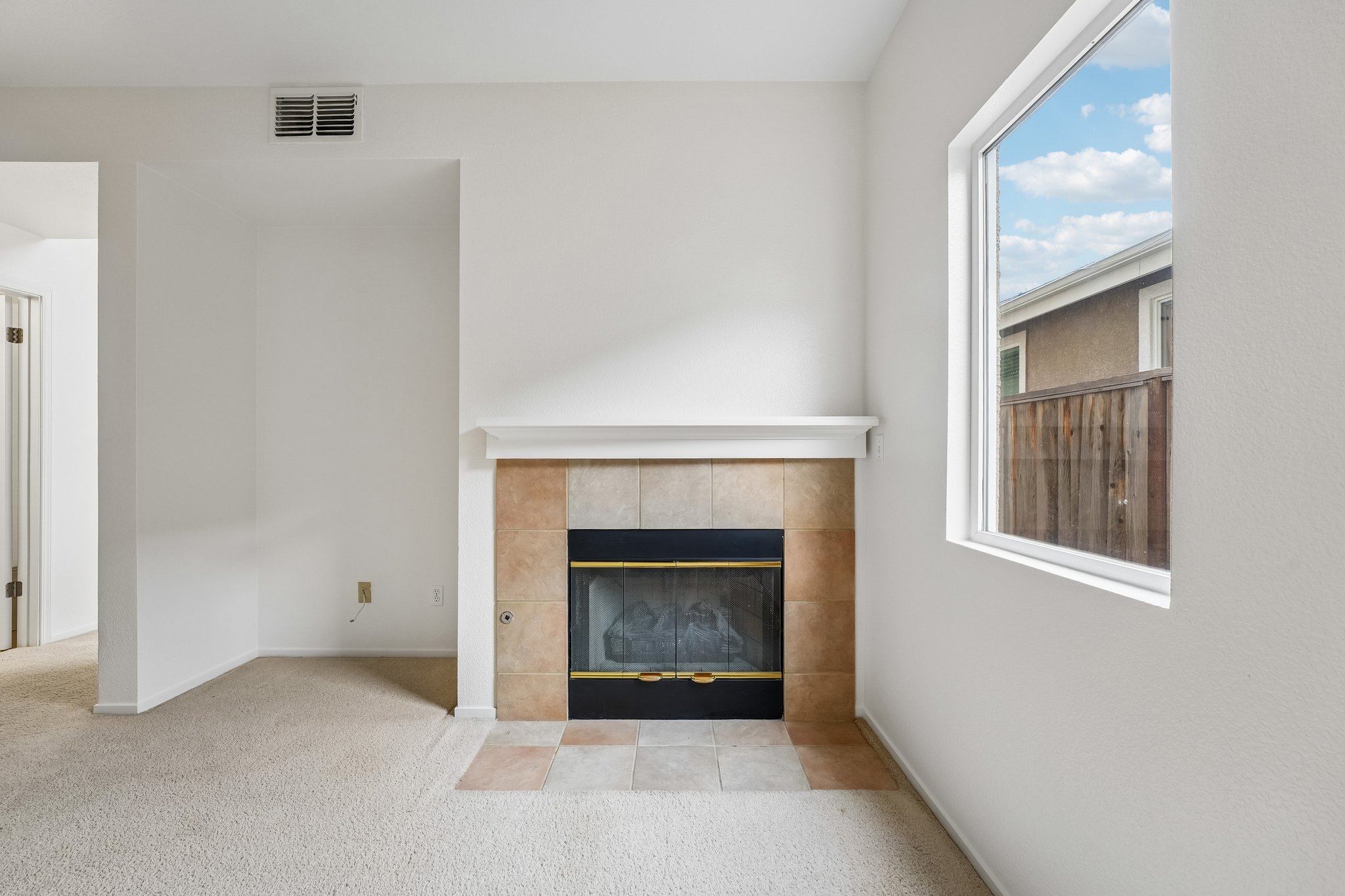 - 4113 Cedar Creek Ct-S0309-022.jpg