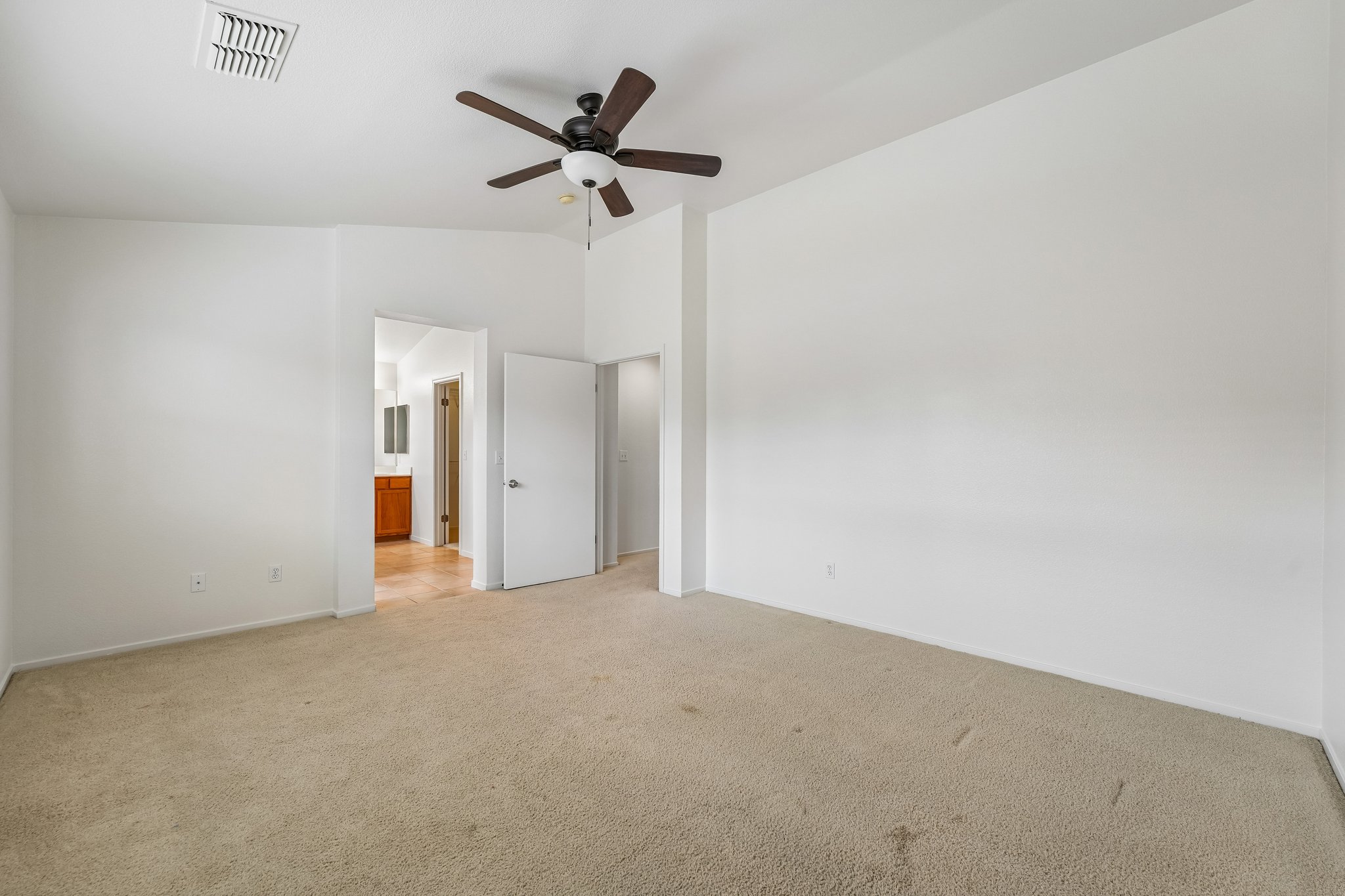 - 4113 Cedar Creek Ct-S0309-056.jpg