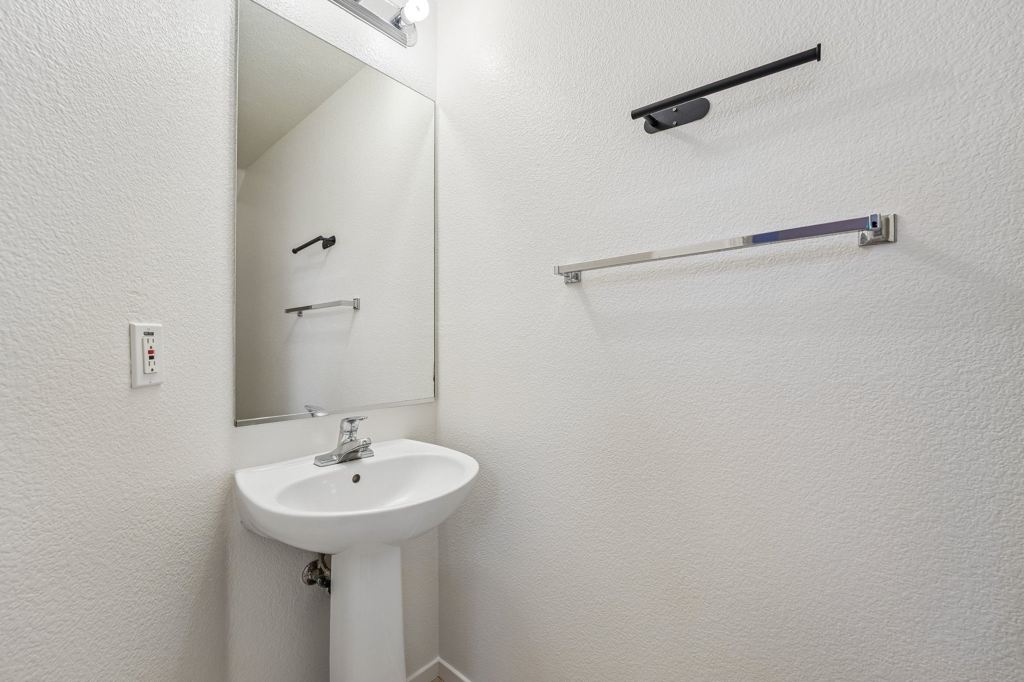 - 4113 Cedar Creek Ct-S0309-059.jpg