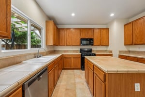 - 4113 Cedar Creek Ct-S0309-032.jpg