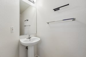- 4113 Cedar Creek Ct-S0309-059.jpg