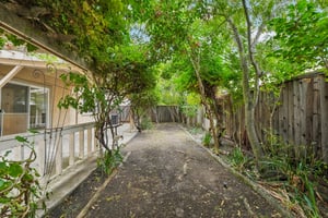 - 4113 Cedar Creek Ct-S0309-066.jpg