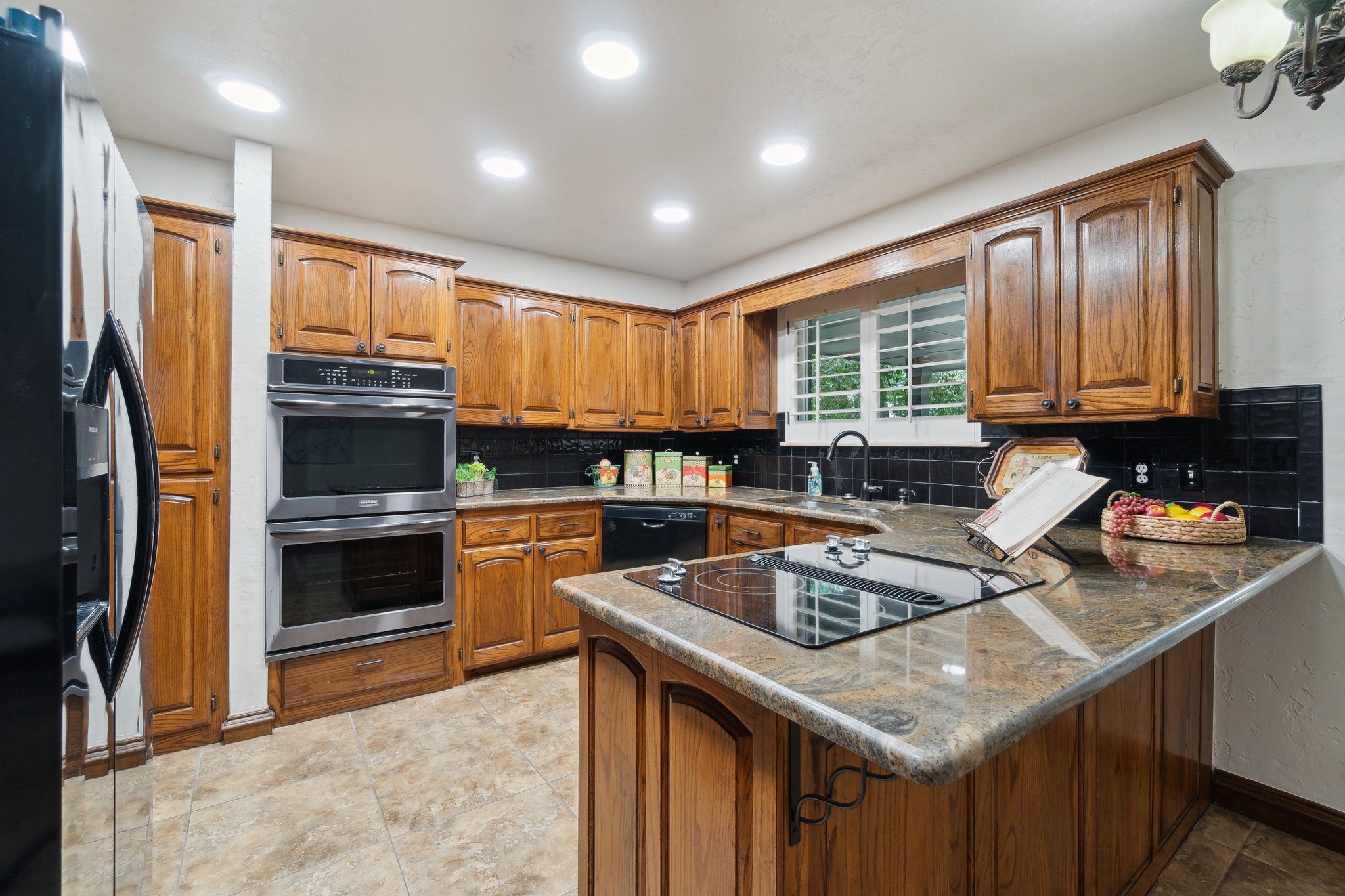4113 Old Farm Rd_023.jpg