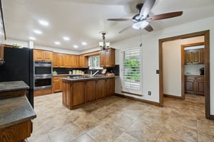 4113 Old Farm Rd_020.jpg
