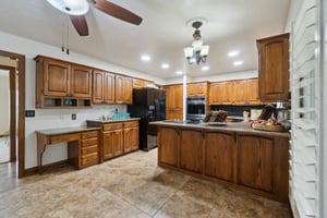 4113 Old Farm Rd_022.jpg