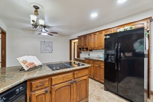 4113 Old Farm Rd_026.jpg