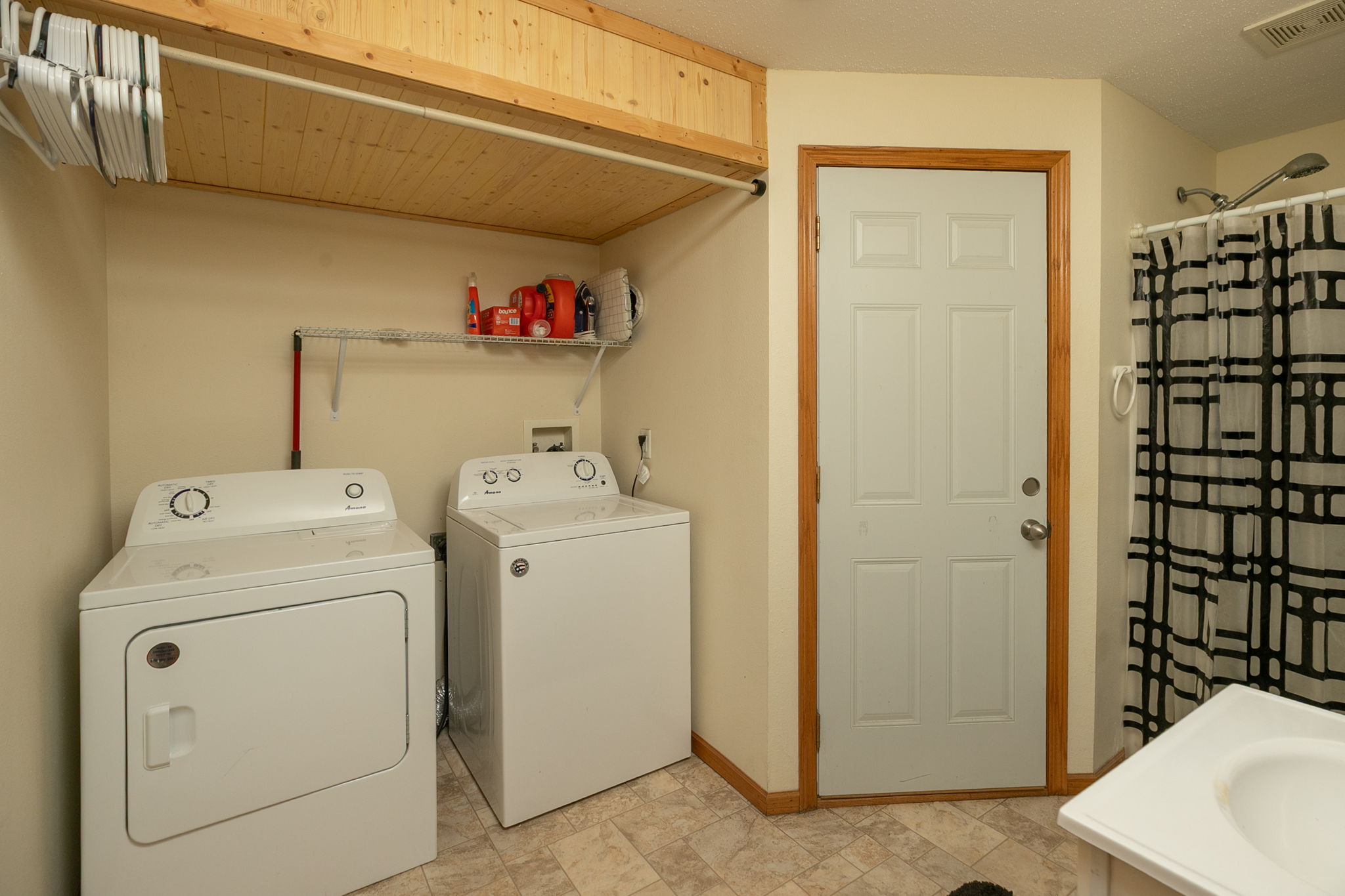 28-Laundry