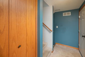 30-Foyer
