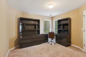 Local_Flavor_Films-https://cdn.aryeo.com/listings/4114-suwanee-trail-dr-ne-buford-ga-30518-15932651/resized/thumbnail/thumbnail-0196a412-cf88-736a-b443-66349c557ae2.jpeg4114_Suwanee_Trail_Dr_NE_Buford_GA-236.jpg