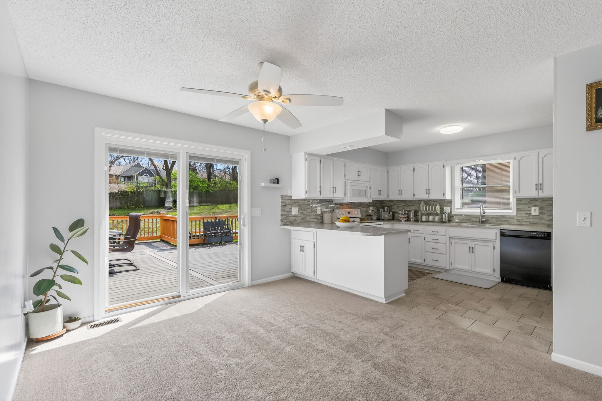 4115 N Troost Ave-014