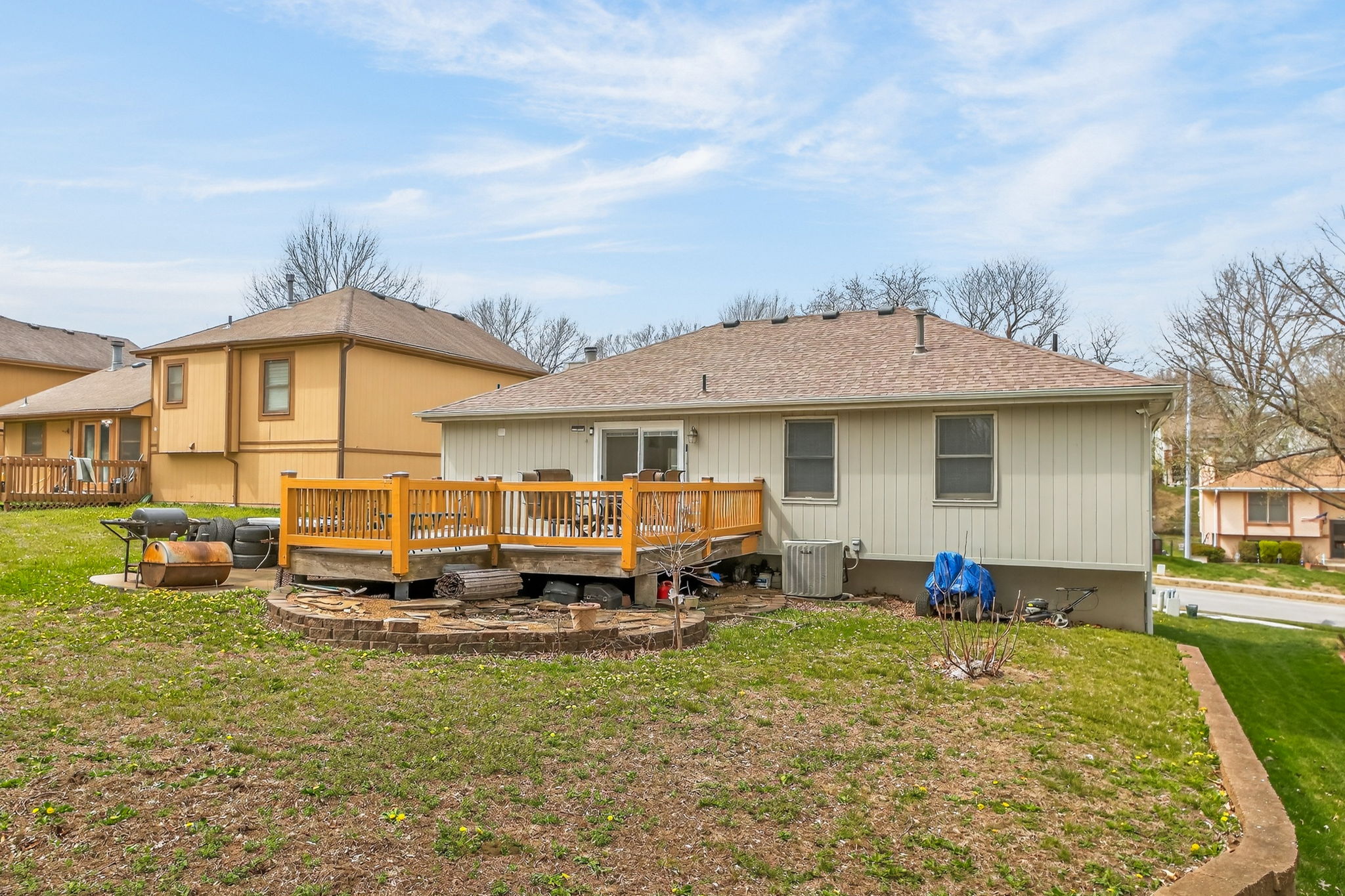 4115 N Troost Ave-007