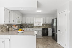 4115 N Troost Ave-016