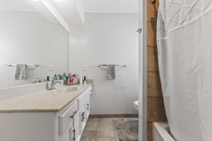 4115 N Troost Ave-025