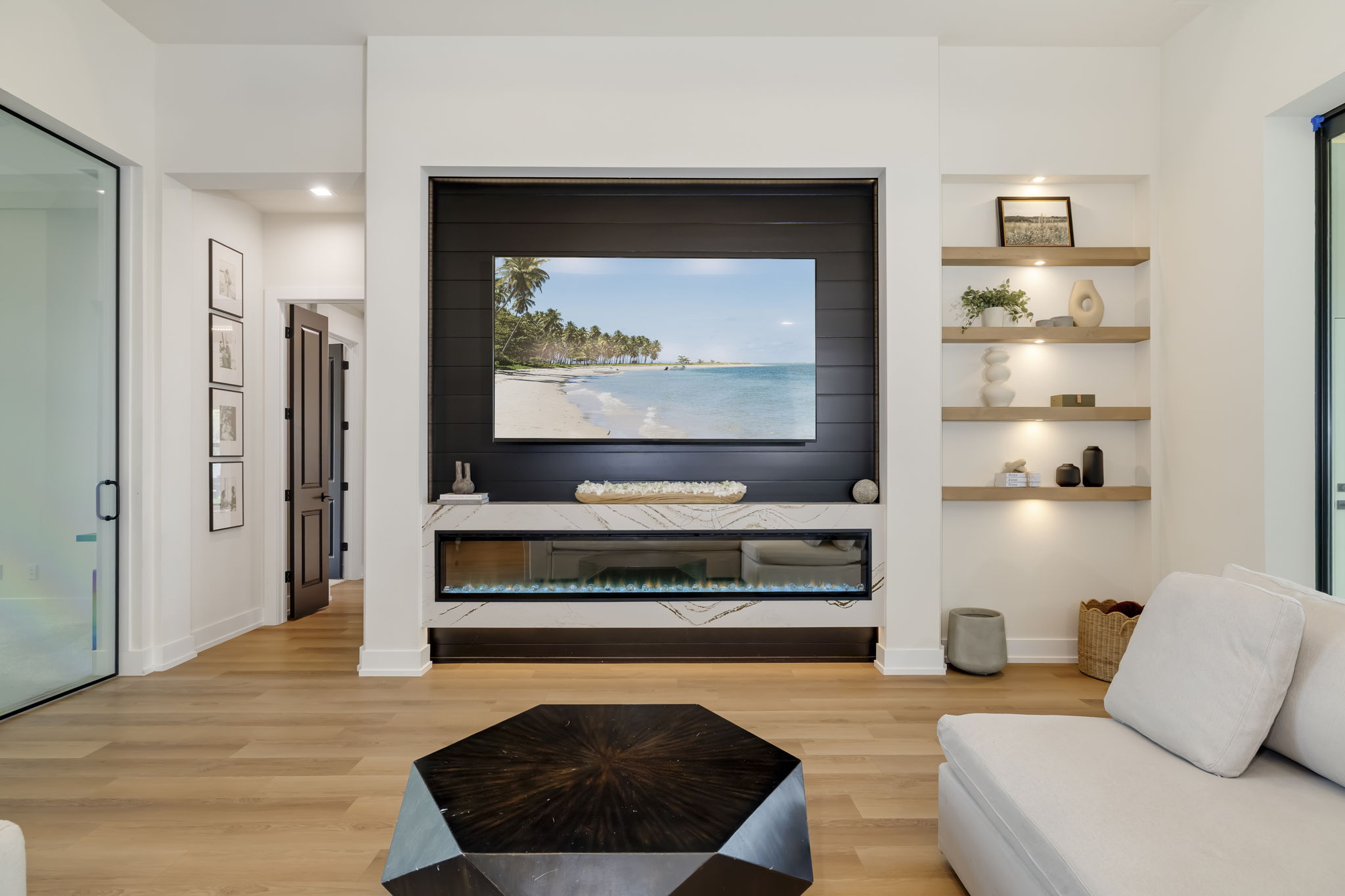  Photo 60