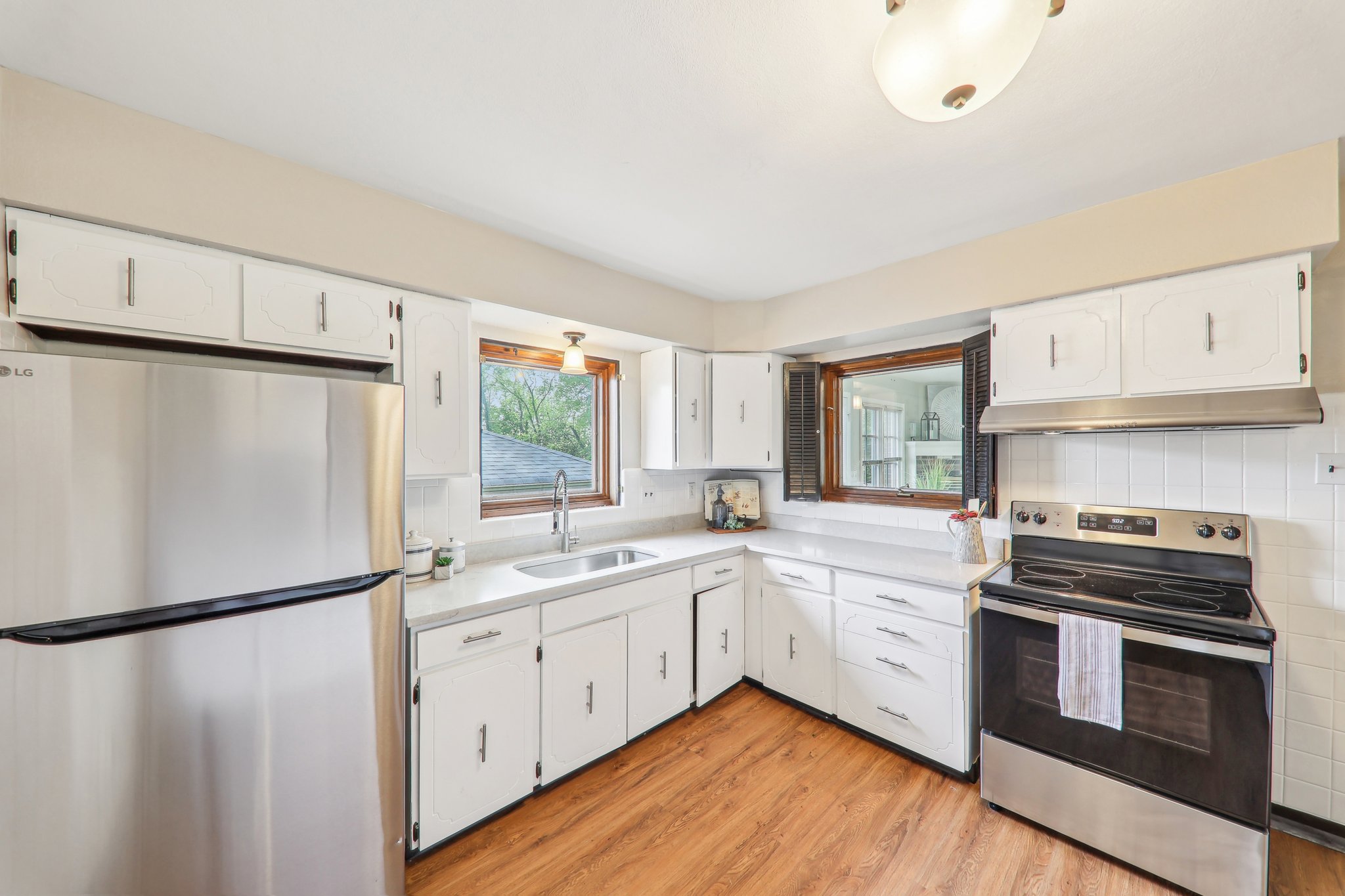 4116 Parker Ave-2404-016.jpg