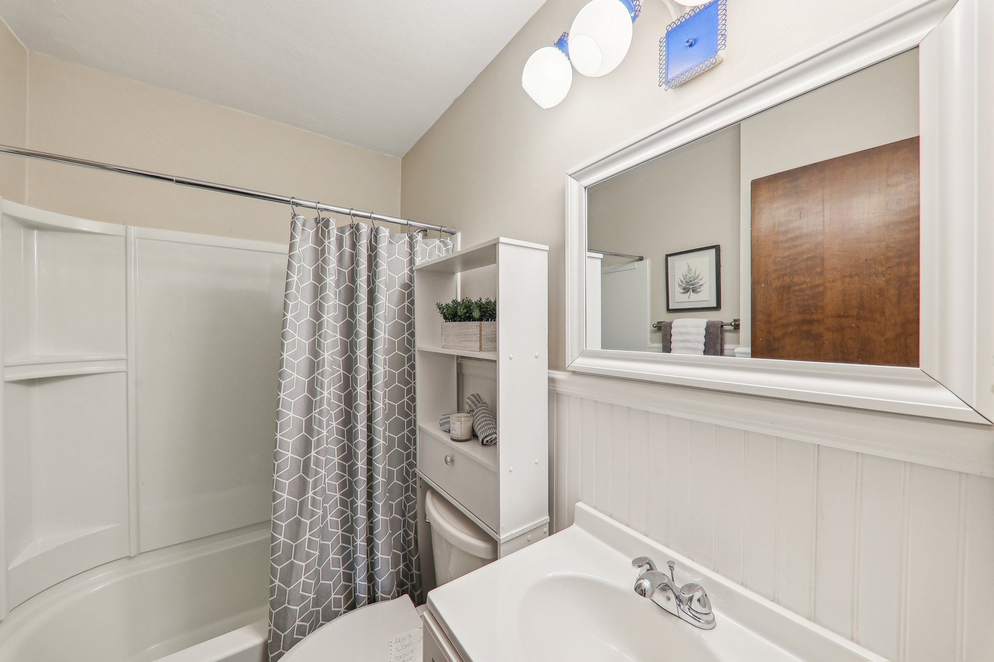 4116 Parker Ave-2404-024.jpg