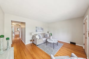 4116 Parker Ave-2404-006.jpg