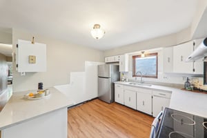 4116 Parker Ave-2404-014.jpg