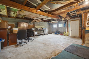 Photo 40