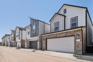 Houston - Spring Brook Village - 4117 Good Vineyard Ln, Houston, TX 77080 - 003