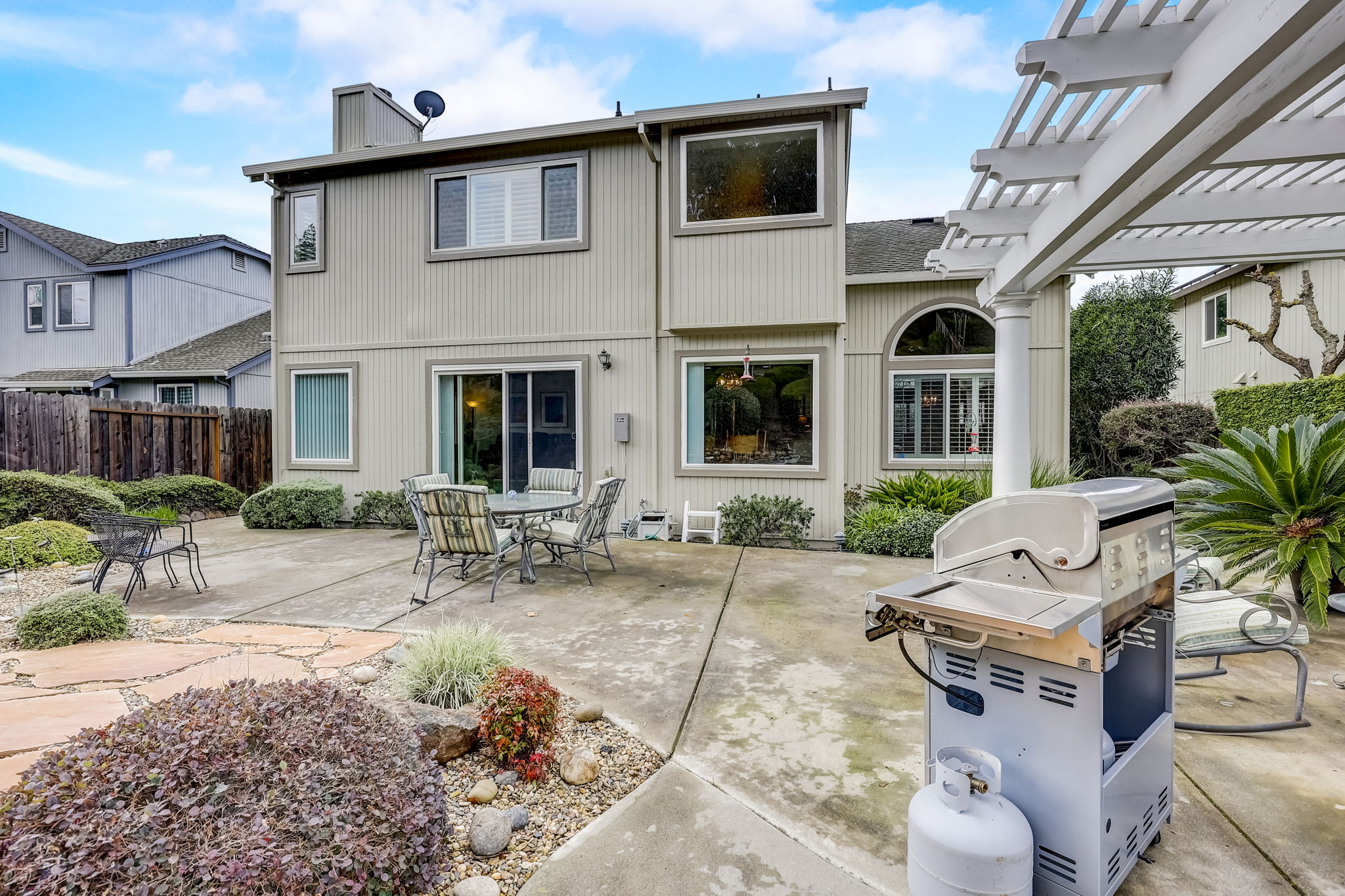 Rocky Point Dr-041