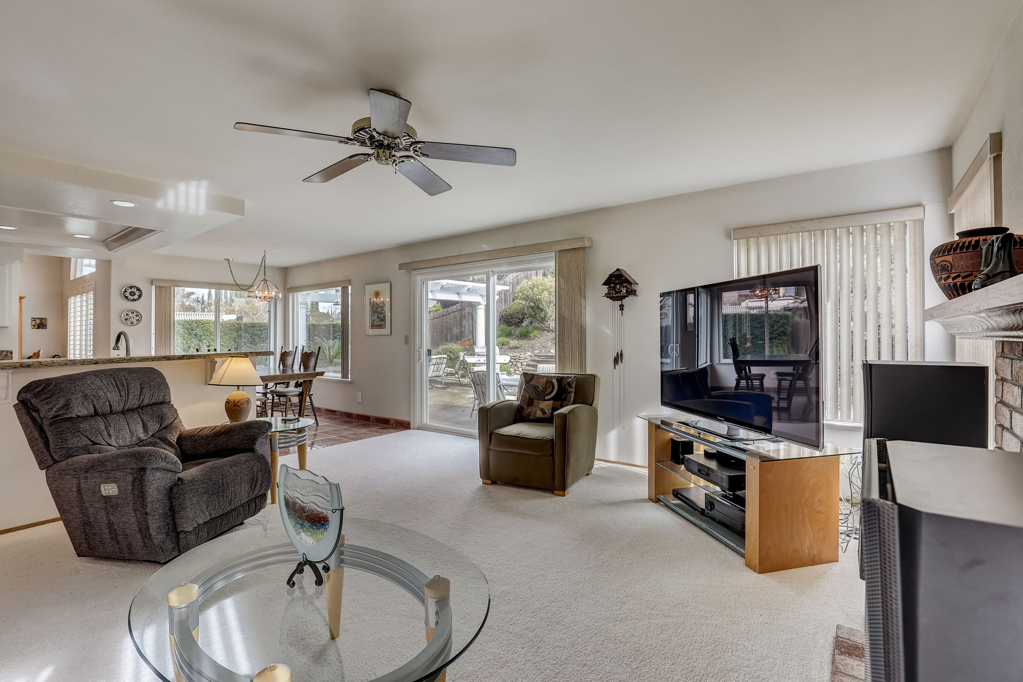 Rocky Point Dr-010