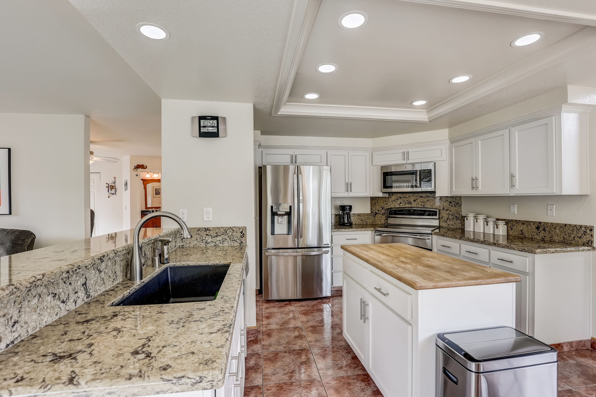 Rocky Point Dr-014