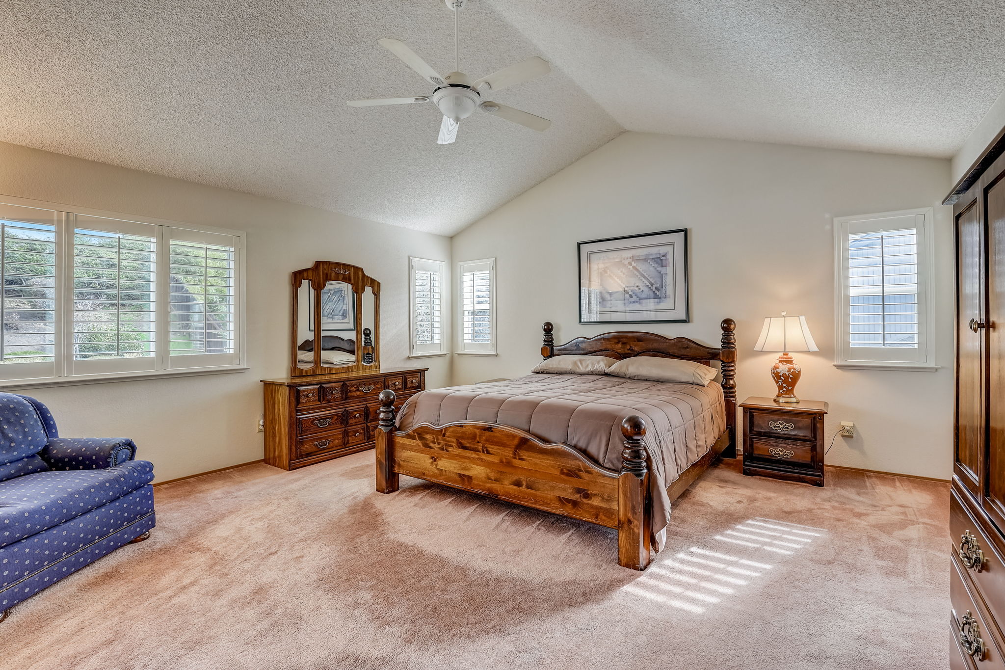 Rocky Point Dr-026