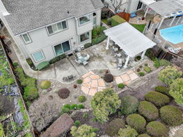 Rocky Point Dr-060