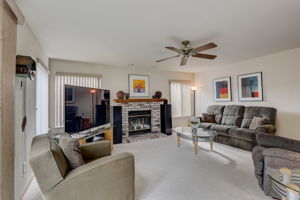 Rocky Point Dr-009