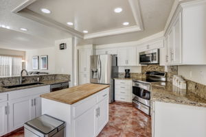 Rocky Point Dr-013