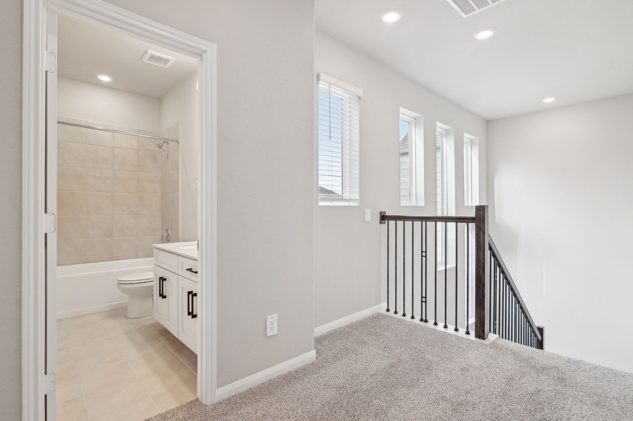 Houston - Spring Brook Village - 4118 Farm Hollow, Houston, TX 77080 - 024