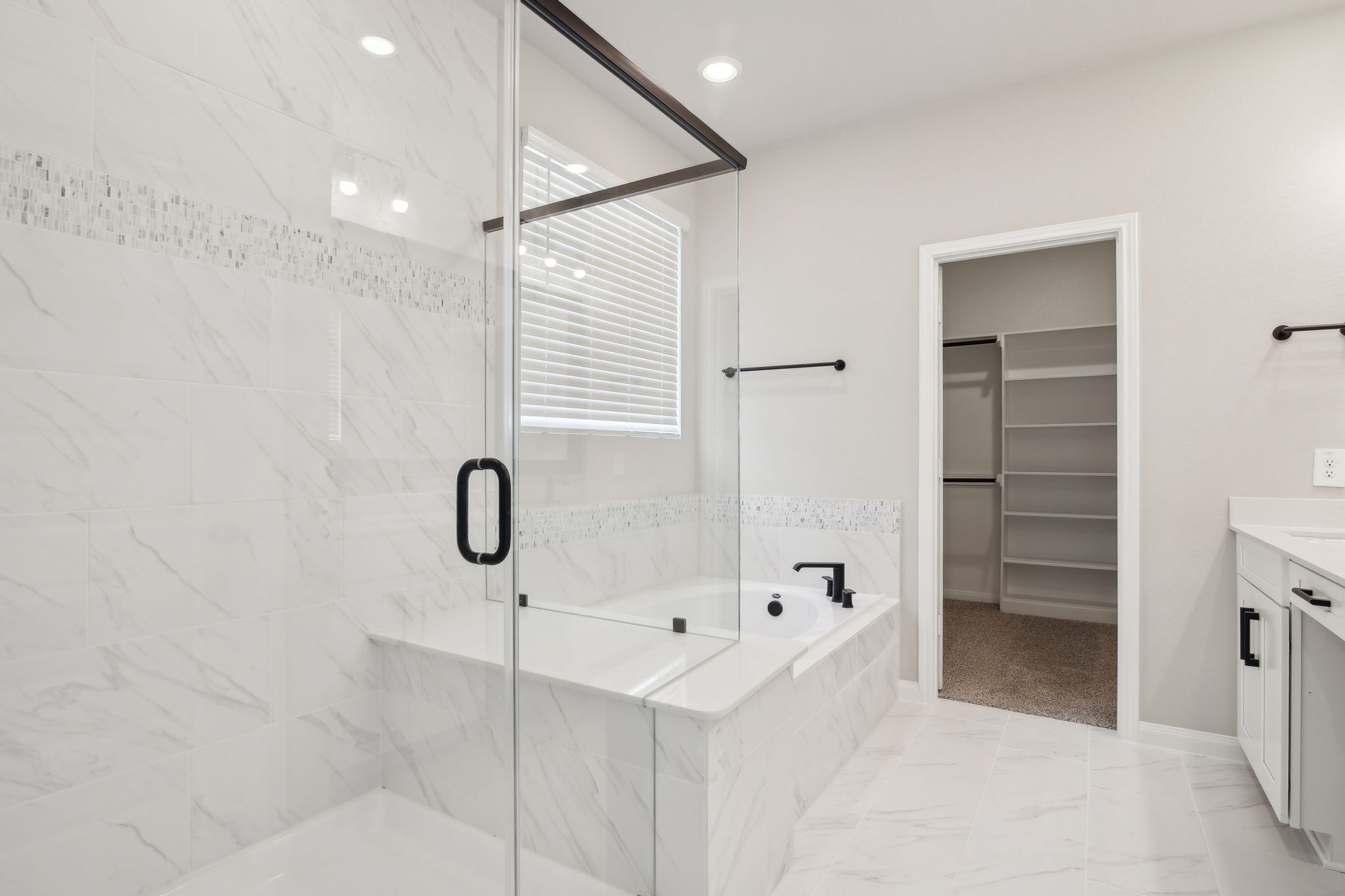 Houston - Spring Brook Village - 4118 Farm Hollow, Houston, TX 77080 - 030